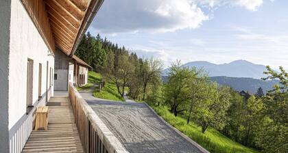 Mountain View Villa with Sauna and Hot-Tub - Three Bedroom Villa with Sauna and Hot-Tub