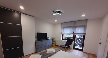 Rob Picturesque and Cozy Apartment with Balcony - Two Bedroom Apartment with Balcony