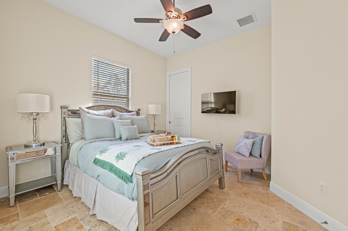 Photo 23 of Luxe Home 1 mile to Vanderbilt Beach, Pool & Spa, Pet Friendly