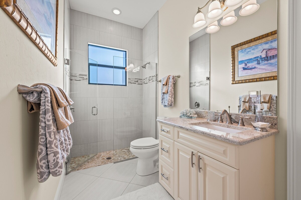 Photo 27 of Luxe Home 1 mile to Vanderbilt Beach, Pool & Spa, Pet Friendly