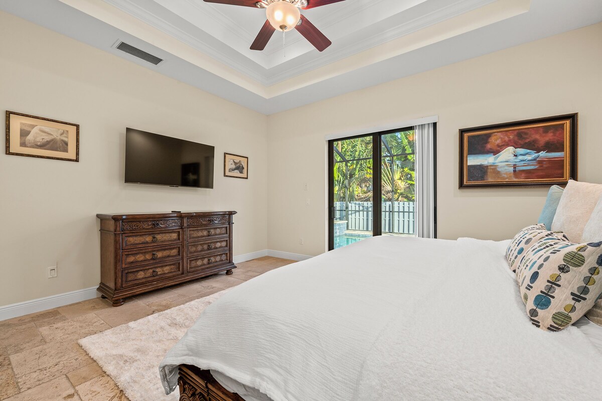 Photo 21 of Luxe Home 1 mile to Vanderbilt Beach, Pool & Spa, Pet Friendly