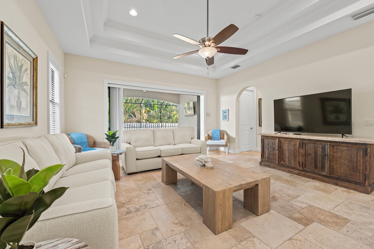 Photo 4 of Luxe Home 1 mile to Vanderbilt Beach, Pool & Spa, Pet Friendly