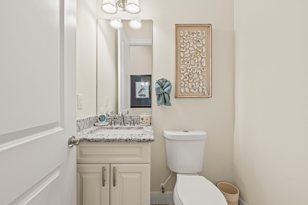 Photo 28 of Luxe Home 1 mile to Vanderbilt Beach, Pool & Spa, Pet Friendly