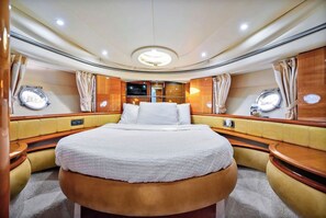 2 bedrooms, WiFi, bed sheets - Luxury 50ft. Yacht Day Charter rental out of Downtown Wilmington, NC (Wilmington)
