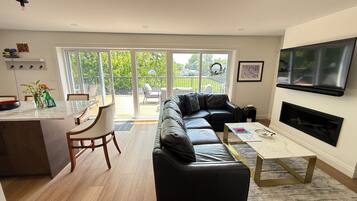 TV connectée, cheminée