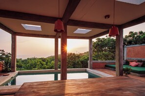 Pool - Casa Coyote; 7 bedrooms villa with 2 pools & ocean view (Puerto Ángel)