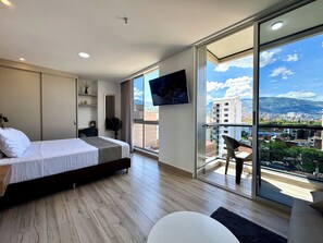 Deluxe studio, 1 slaapkamer, balkon, uitzicht op stad | 1 slaapkamer, luxe beddengoed, gratis wifi, beddengoed