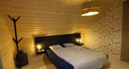 Kleines Haus in Schweden - zwischen Berg, Seen und Meer in der Höga-Kustenregion