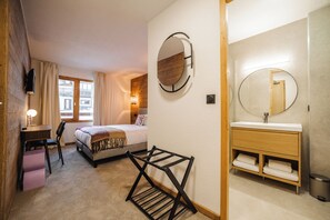Classic Double Room, Mountain View - Hôtel Emeraude (Landry)