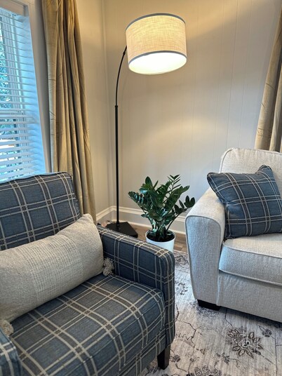 New Charming 1-bedroom house 5 min to LU; WiFi in pleasant Lynchburg