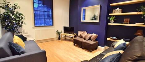 Premier House, 2 Bedrooms, 2 Bathrooms, City View | 2 bedrooms, blackout curtains, iron/ironing board, free WiFi