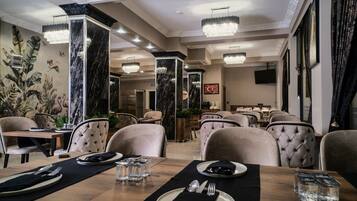 Desayuno buffet incluido todos los días