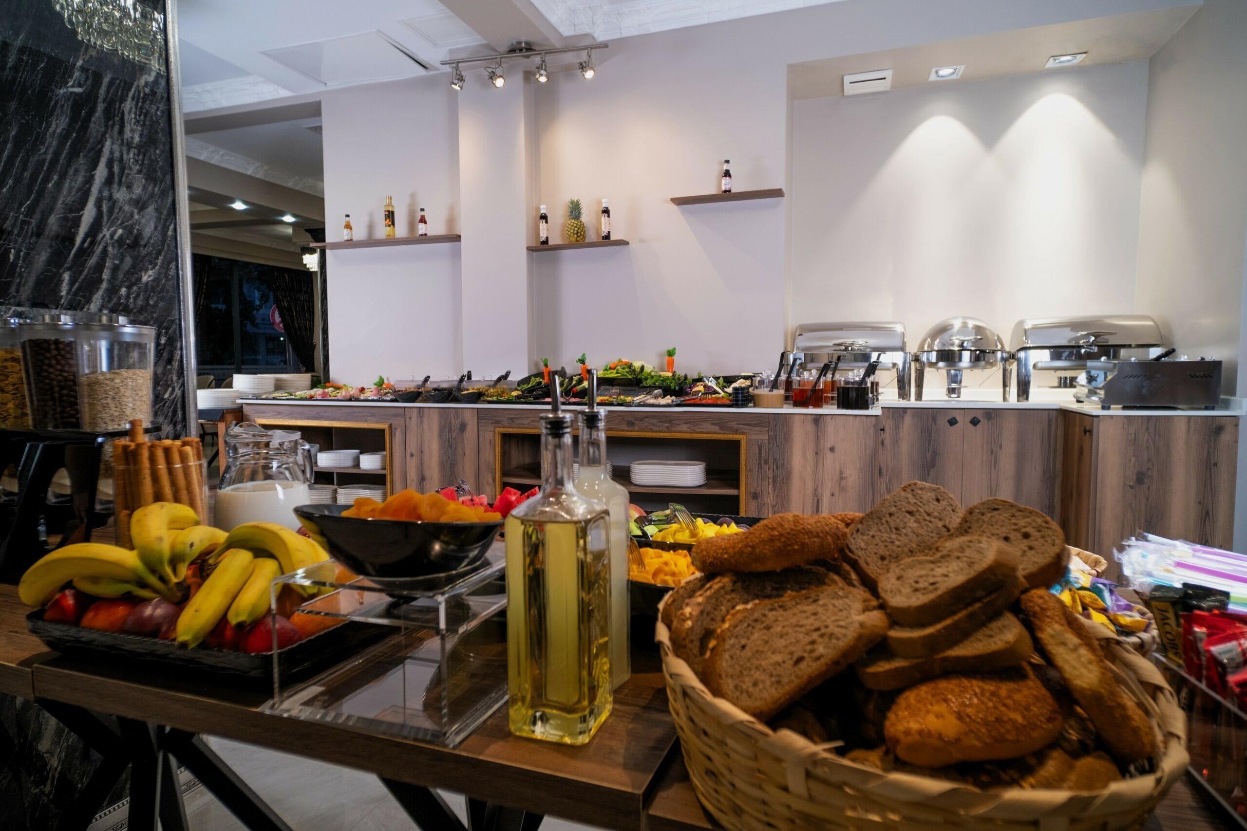 Free daily buffet breakfast