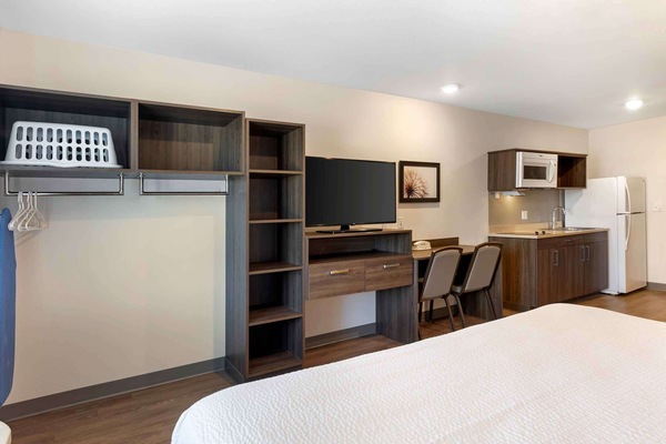 Deluxe Studio, 1 King Bed with Sofa bed, Non Smoking, Refrigerator (Microwave) | Laptop workspace, iron/ironing board, WiFi (free), bed sheets
