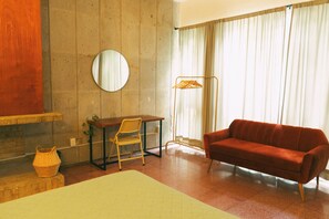 雙人房 | 獨特設計、熨斗/熨衫板、免費 Wi-Fi、床單