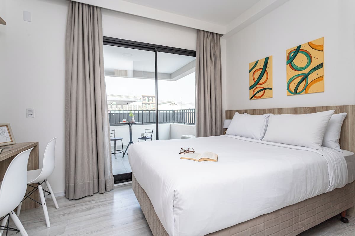 Studio | Desk, free WiFi, bed sheets