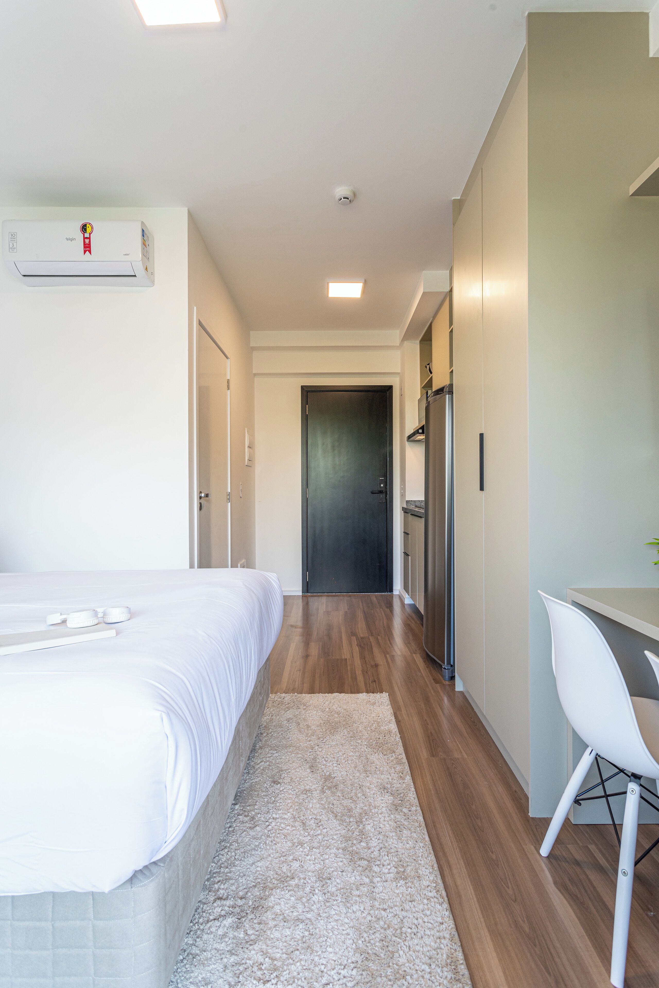 Deluxe Studio | Desk, free WiFi, bed sheets