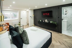 1 quarto, ferros/tábuas de passar roupa, Wi-Fi, roupa de cama