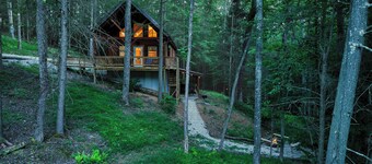 Hot Tub -Pet Friendly -Arcade & Corn Hole-Dock Access w/ a Canoe & Paddle Board