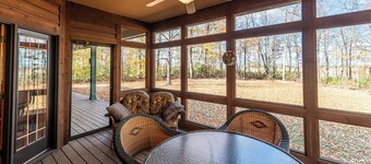 Cottage in the Woods - Farm Style 