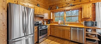 Mountain Views | Hot Tub | Pet Friendly