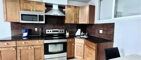 Oven, stovetop