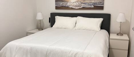 2 habitaciones, tabla de planchar con plancha, wifi y ropa de cama