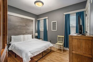 6 quartos, ferros/tábuas de passar roupa, Wi-Fi, roupa de cama