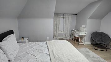 1 bedroom, iron/ironing board, free WiFi, bed sheets