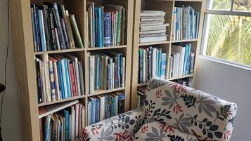 Apartment, 2 Bedrooms, Balcony, Garden View | Interior