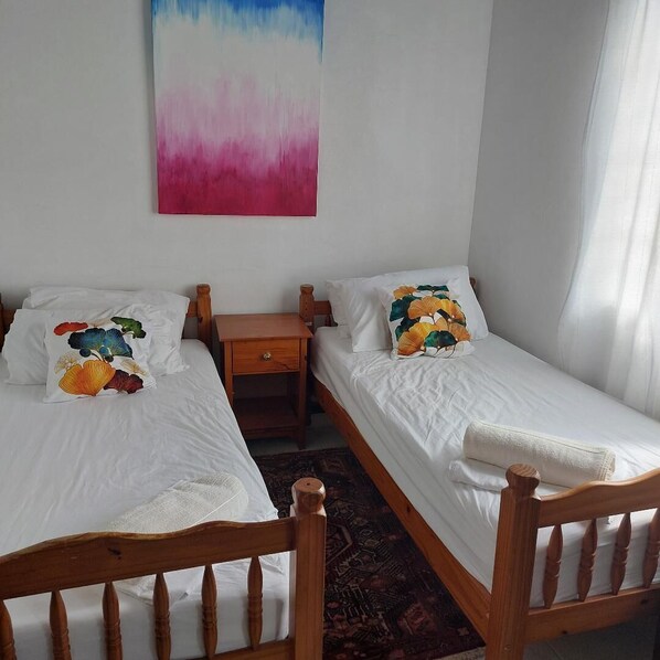 2 bedrooms