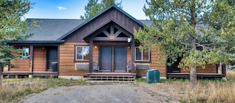 Queen Suite at Ponds Lodge Cabin 32 Unit 1