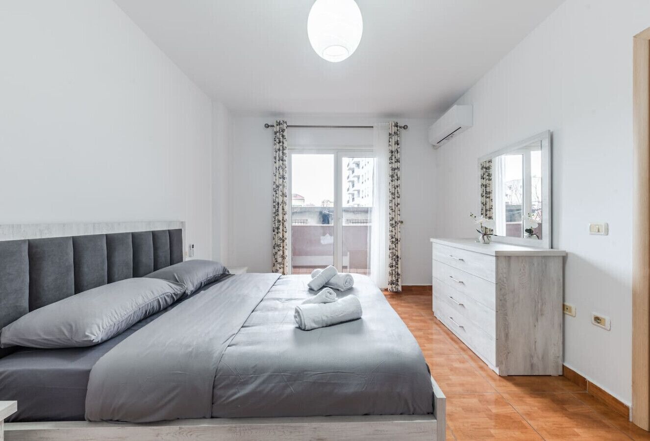 3 chambres, fer et planche à repasser, Wi-Fi gratuit, draps fournis