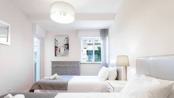 2 slaapkamers, een strijkplank/strijkijzer, gratis wifi, beddengoed