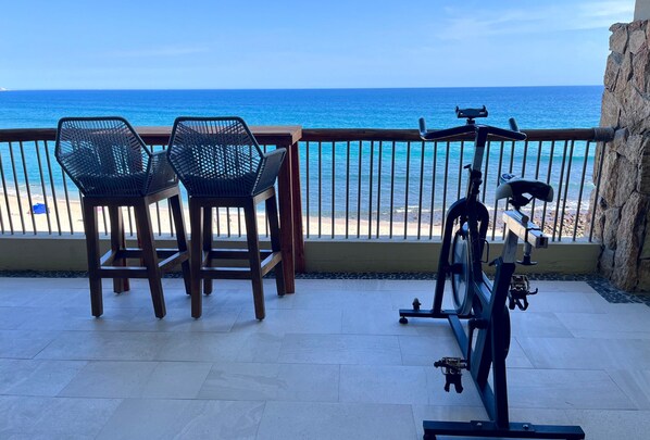 Deluxe Apartment, Beach View | Terrace/patio