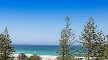 Apartamento, 2 quartos, vista para o mar | Vista do quarto