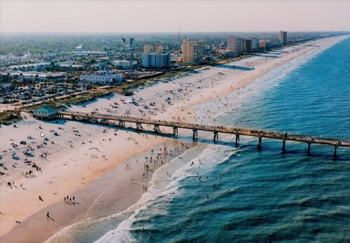 LuxKeyWestVilla/Modern/Mayo/Pier