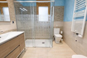 Shower, hair dryer - Spacious Countryside Costa Brava Relax (Sils)