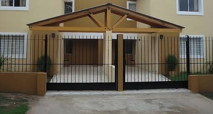 "Maktub II Cabins: The Charm of Home Away from Home"