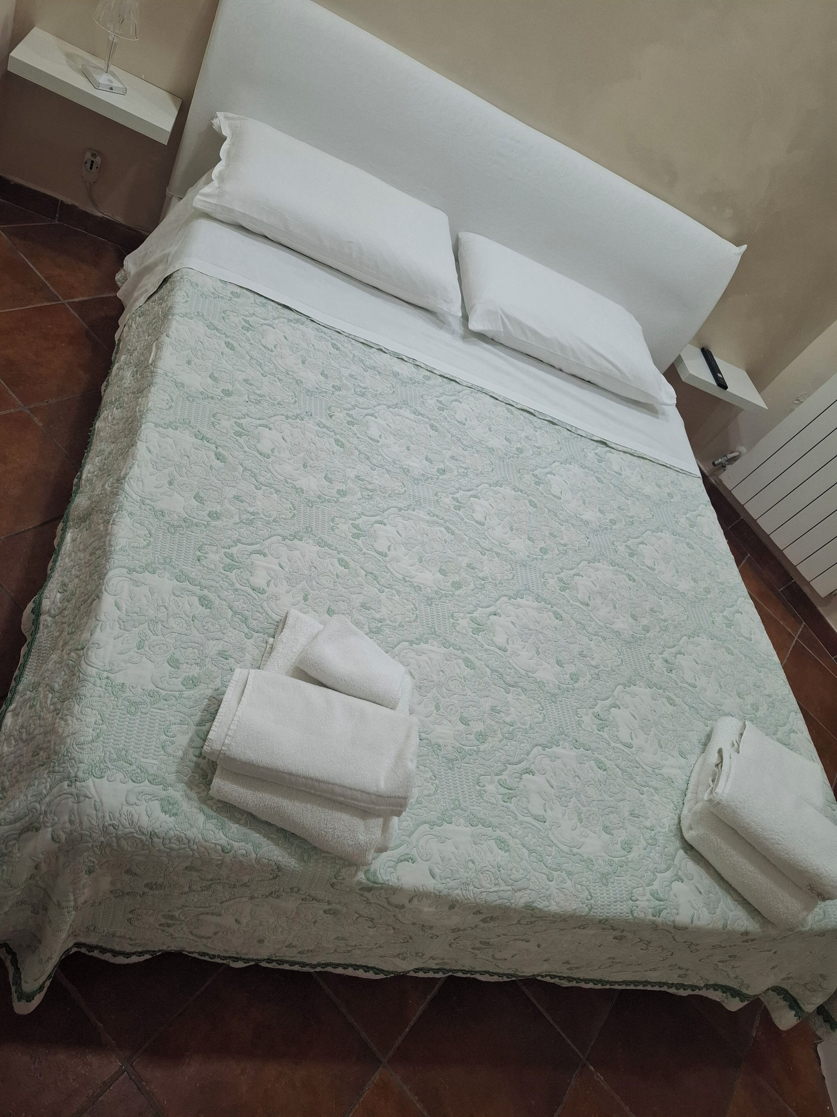2 chambres, Wi-Fi gratuit, draps fournis