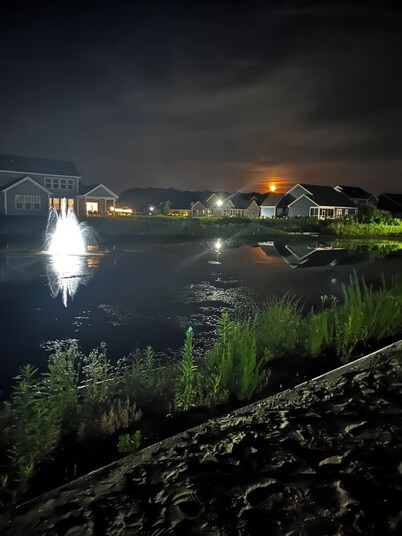 NEW - Spacious 4-bedroom near Bethany Beach in Bishops Landing resort + shuttle