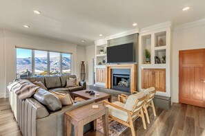 Smart TV, fireplace, table football, ping pong