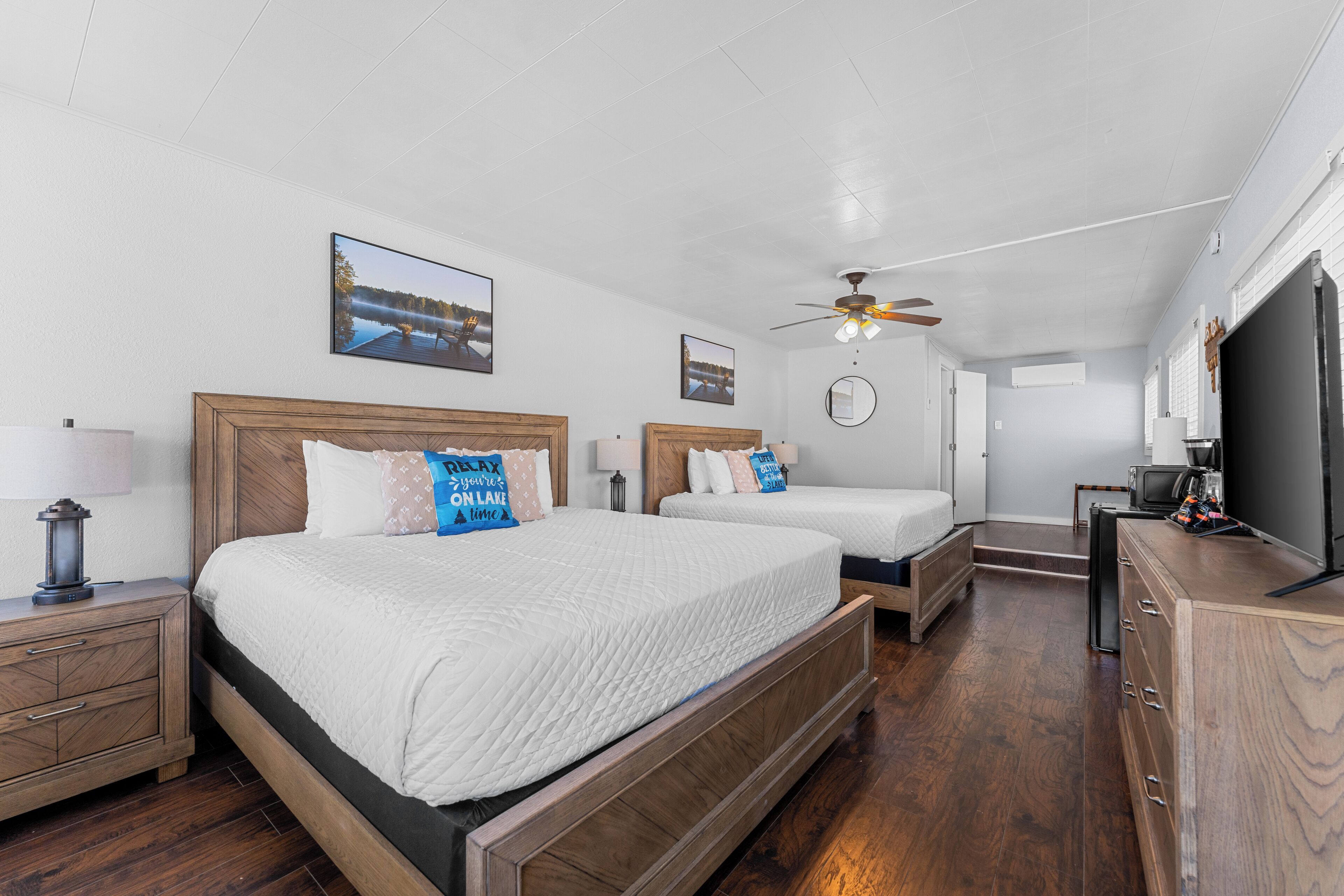 1 habitación, acceso a internet y ropa de cama 