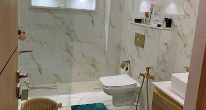 15min from airport and free zone, diplomatic forest ideal for families.