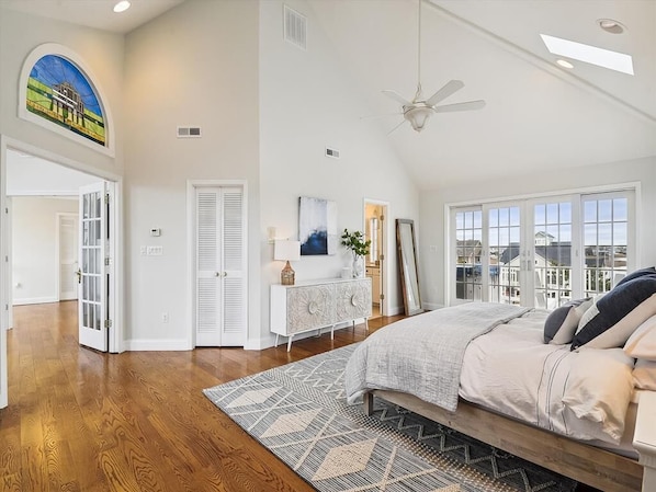 6 bedrooms, free WiFi - Luxury 6BR House w/ Private Hot Tub & More! (Bethany Beach)