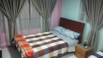 Room, 1 Bedroom, Accessible, Smoking | 1 bedroom