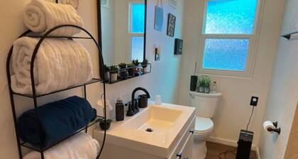 420 friendly Cozy, Cute home