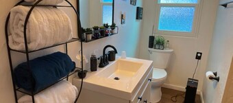 420 friendly Cozy, Cute home