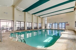 Piscina interna, piscina externa