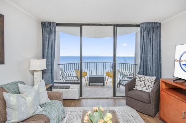 TV - Corner Unit on the 16th Floor-Sweeping View, Ocean Front Balcony, New Paint (Myrtle Beach)